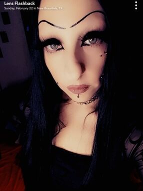 Meet your Posher, Fallon